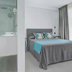 Two Dreams Luxury Villa