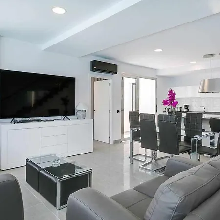 Two Dreams Luxury *