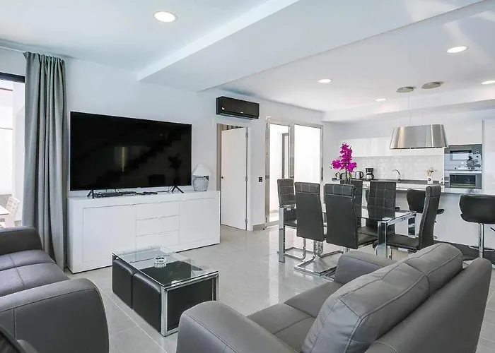 Two Dreams Luxury *